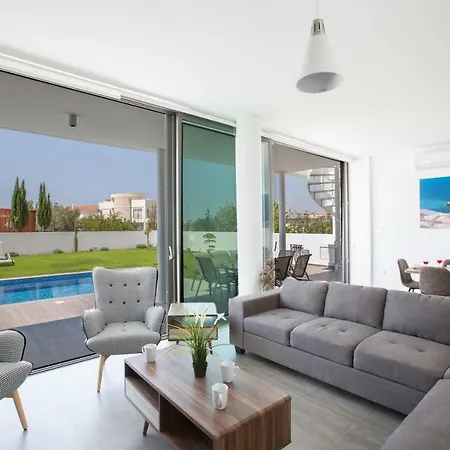 Cyprus In The Sun Nissi Pearl Villas 3 Villa *